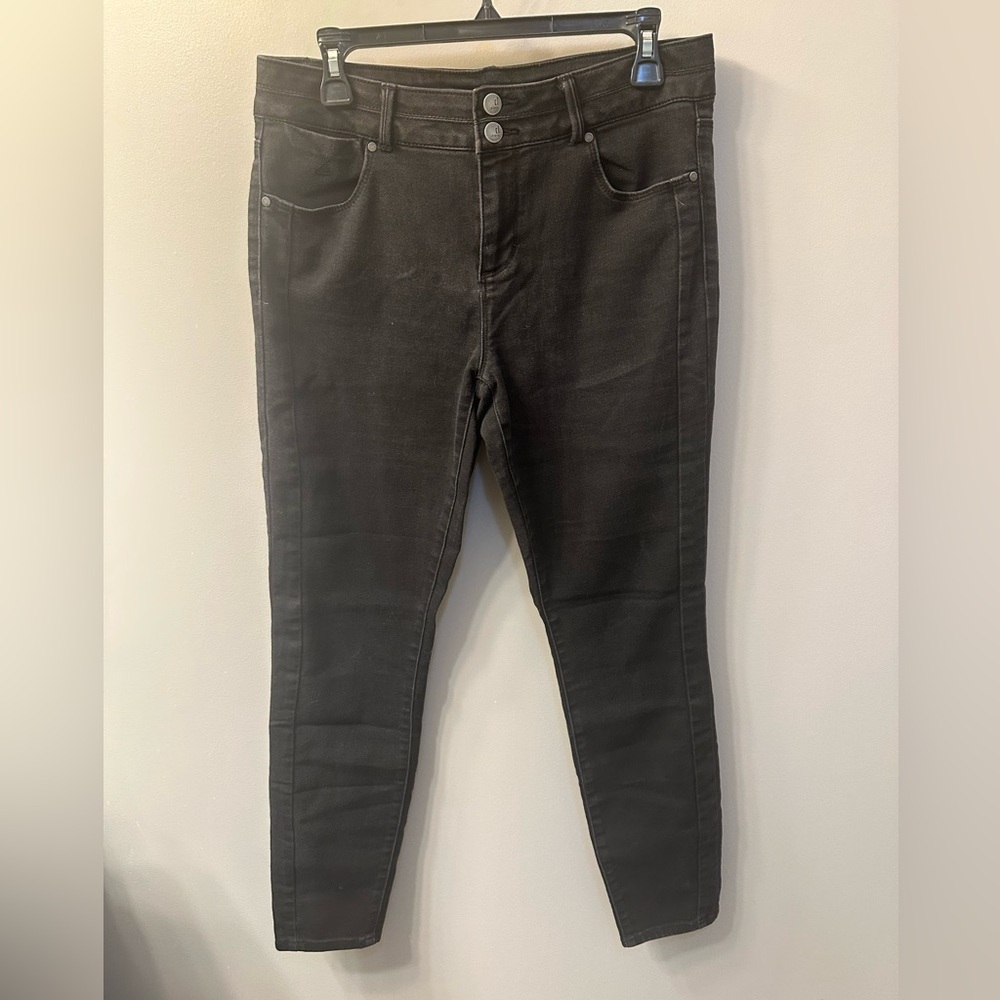 d. jeans Women's Dark Black Skinny Jeans size 10
